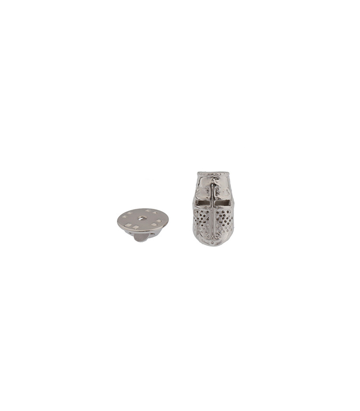 Steel Templar Helmet 18 mm Pin