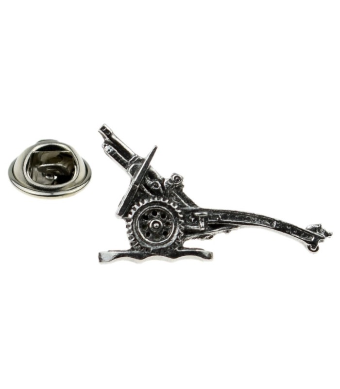 Golden Real Madrid Shield 17 mm Pin