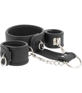 FETISH SUBMISSIVE - COLLAR Y ESPOSAS CUERO VEGANO CON FORRO DE NOPRENO