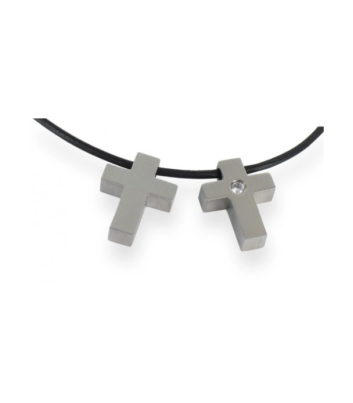 Cruz de acero inoxidable con circonita