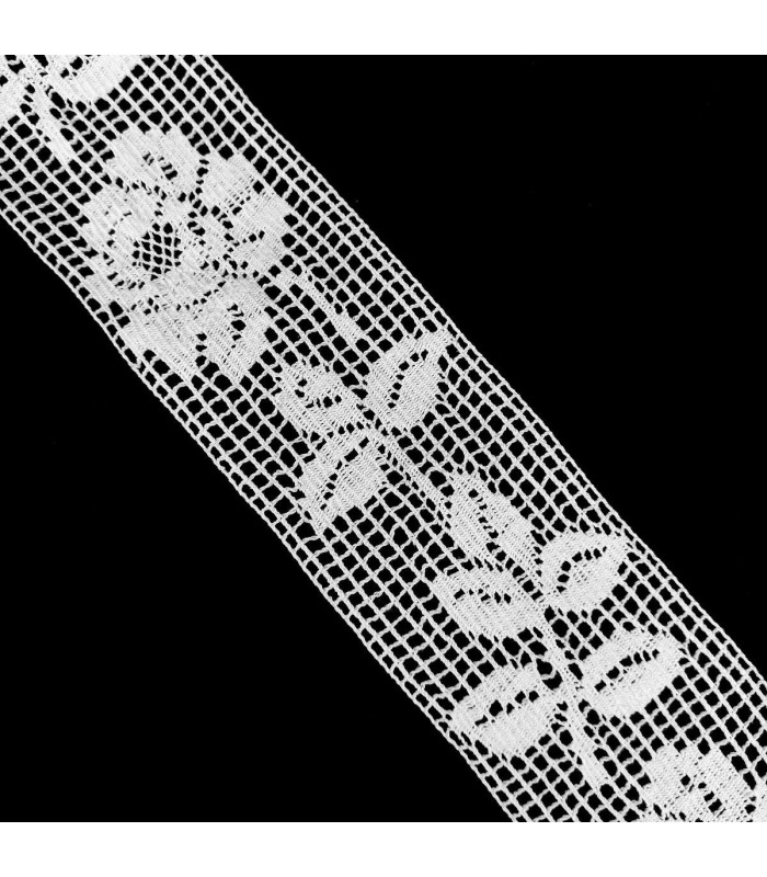 Entredos de Hilo Blanco 4,5 cm. Rosas