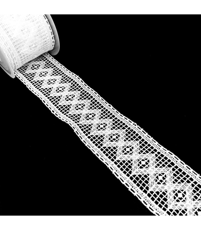 Entredos de Hilo Blanco 8 cm. Rombos y Pompom