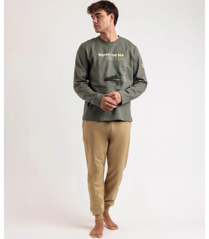 Pijama NEW PLAN Respect The Sea para Hombre - Manga Larga Caqui con Estampado Ecológico