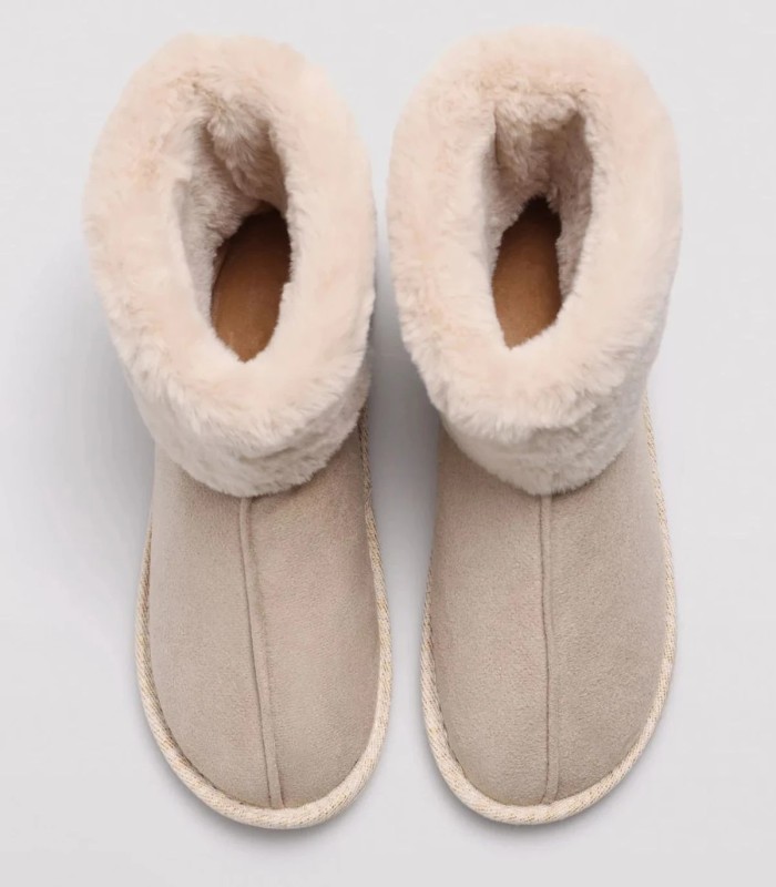 Botas de Casa Beige Ysabel Mora